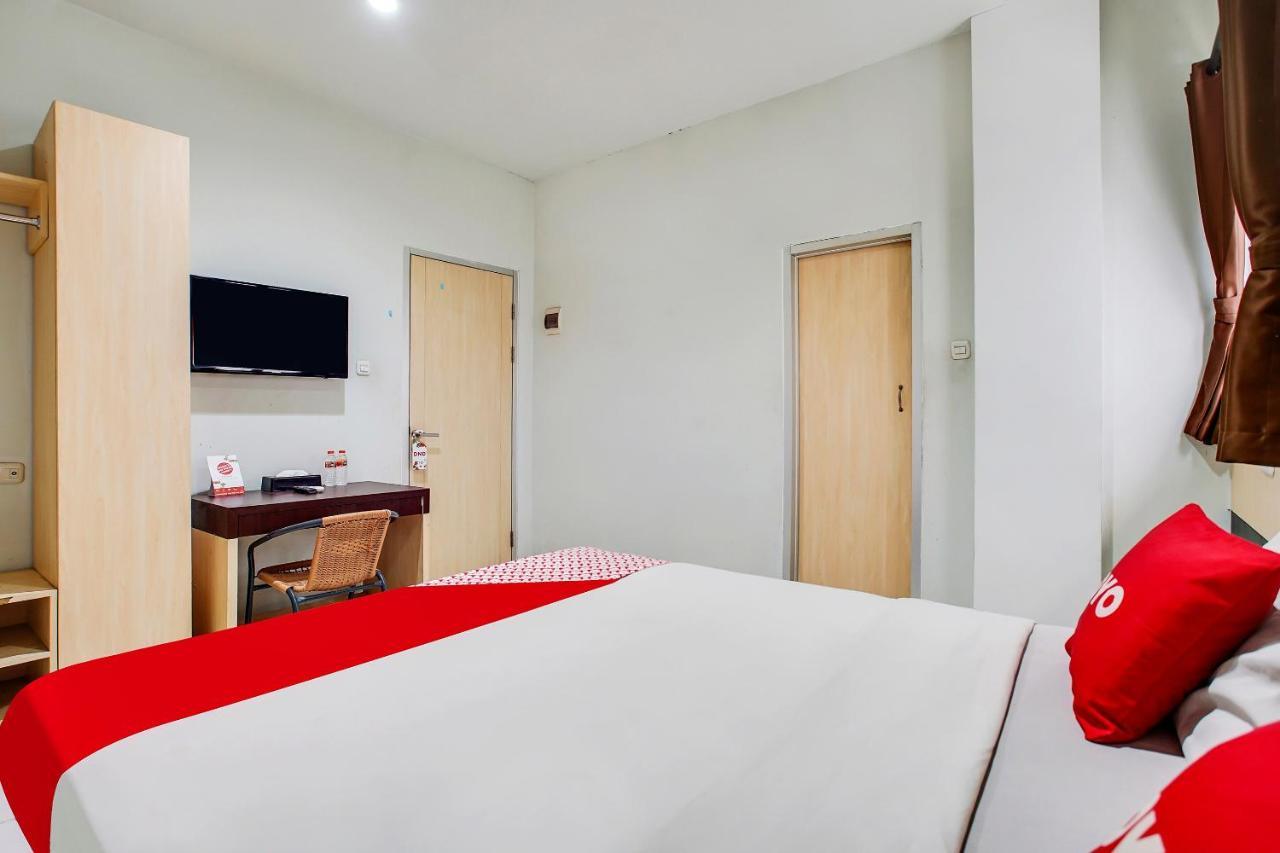Reddoorz @ Pelajar Pejuang 3 Otel Bandung Dış mekan fotoğraf