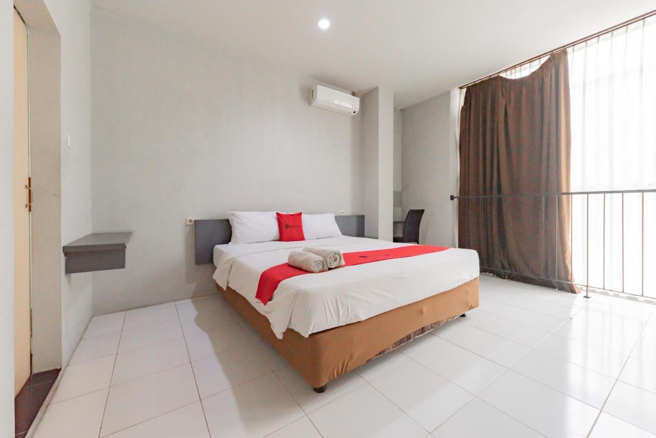 Reddoorz @ Pelajar Pejuang 3 Otel Bandung Dış mekan fotoğraf