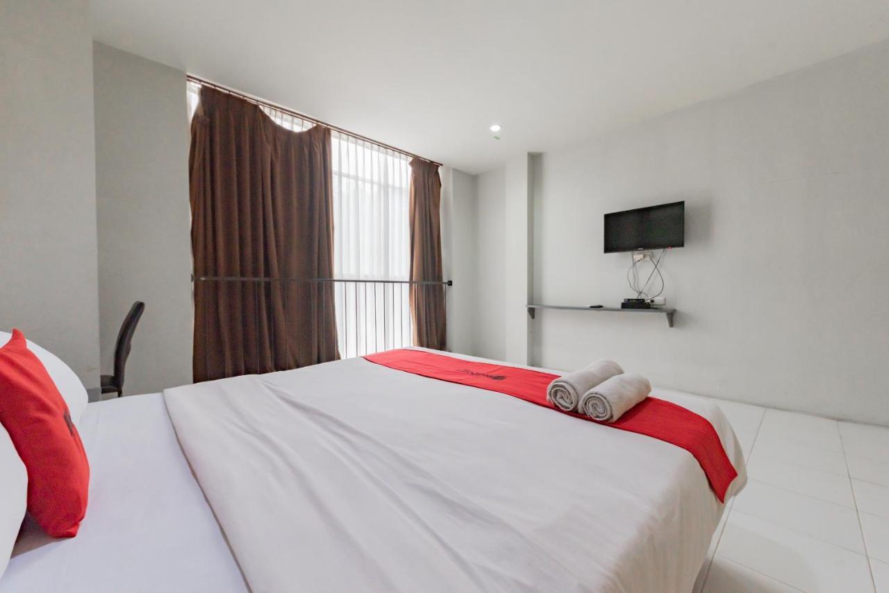 Reddoorz @ Pelajar Pejuang 3 Otel Bandung Dış mekan fotoğraf